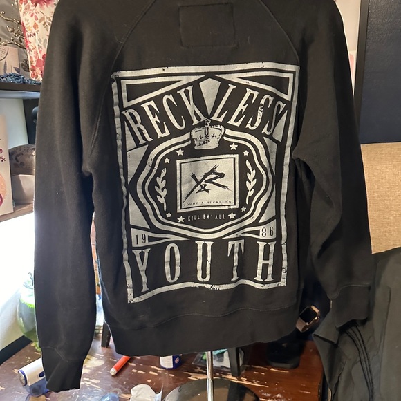 Young and reckless crewneck sweatshirt - Picture 2 of 4